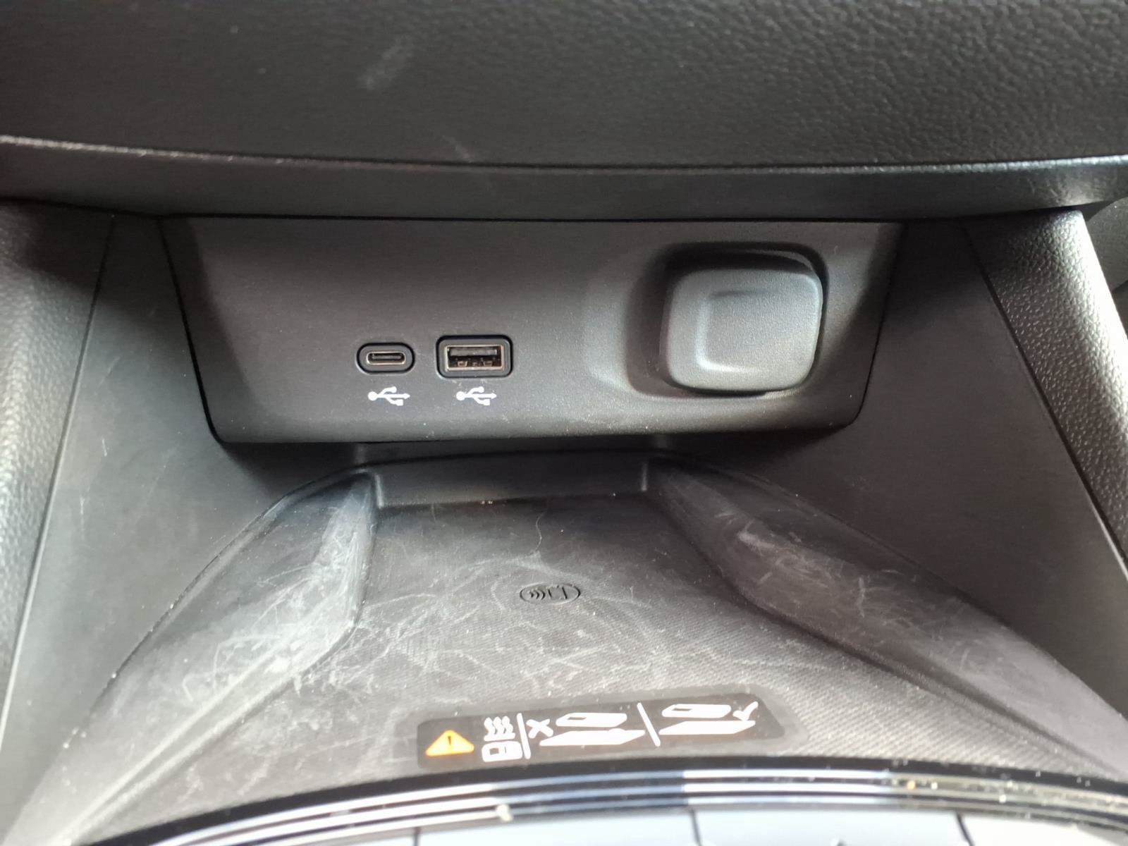 Used 2025 Buick Envista Avenir FWD image 41