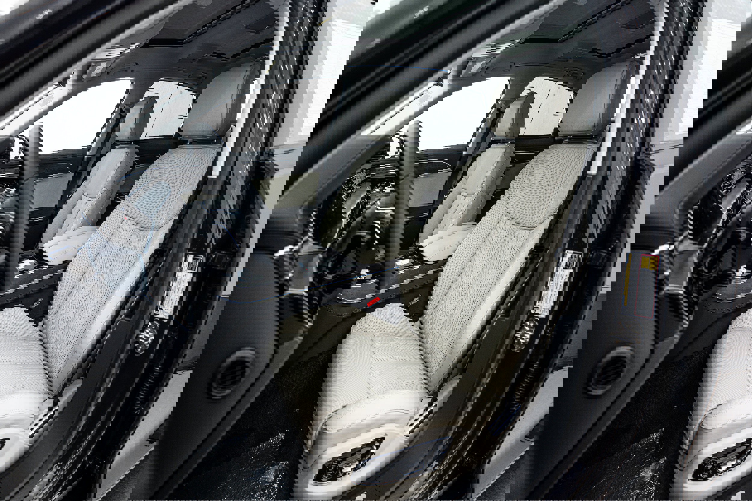 New 2025 Audi A8 L 3.0T image 17