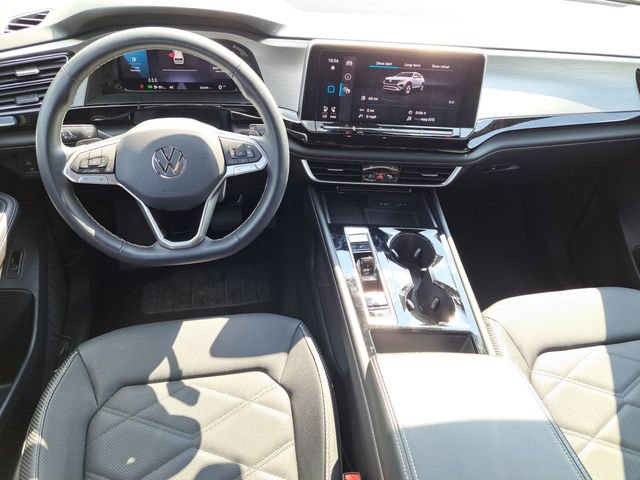 Used 2024 Volkswagen Atlas Cross Sport SE image 24