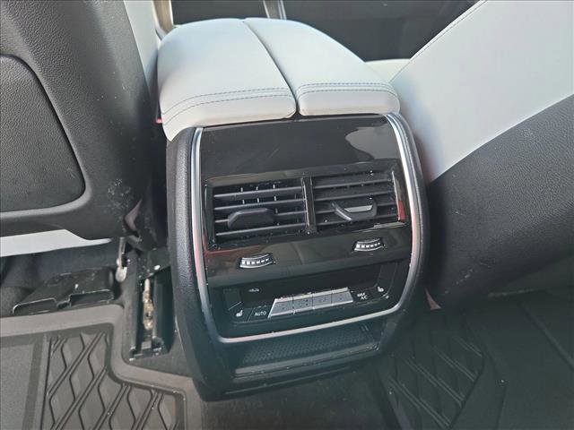 Used 2025 BMW X5 M60i AWD/4WD image 17