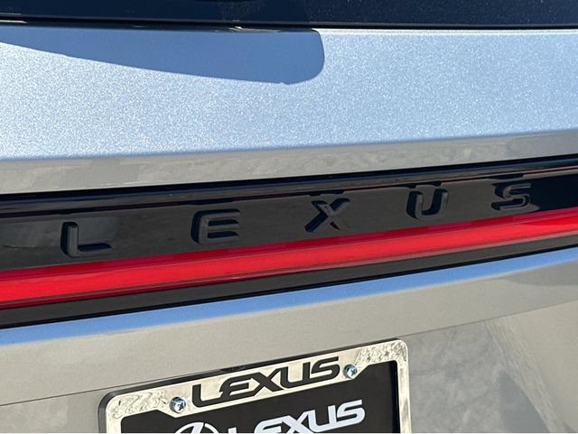New 2026 Lexus TX 500h AWD image 44