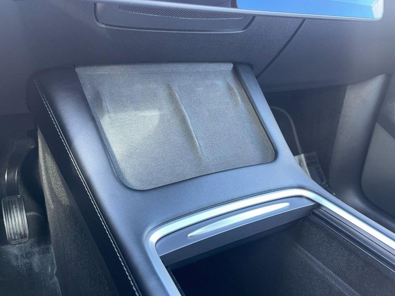 Used 2021 Tesla Model Y Long Range image 27