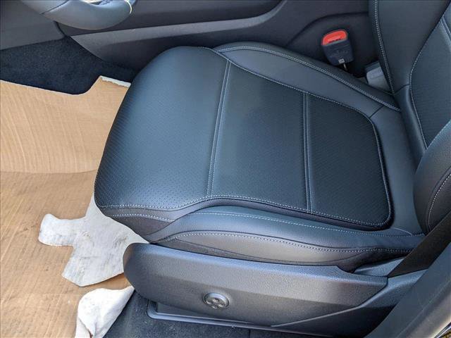 Used 2026 Mercedes-Benz GLC 300 4MATIC image 4