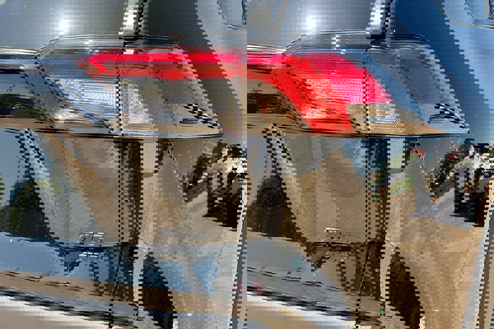 New 2025 Toyota RAV4 XLE image 33