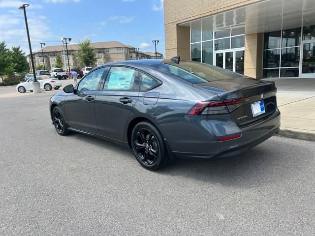 New 2025 Honda Accord SE image 2