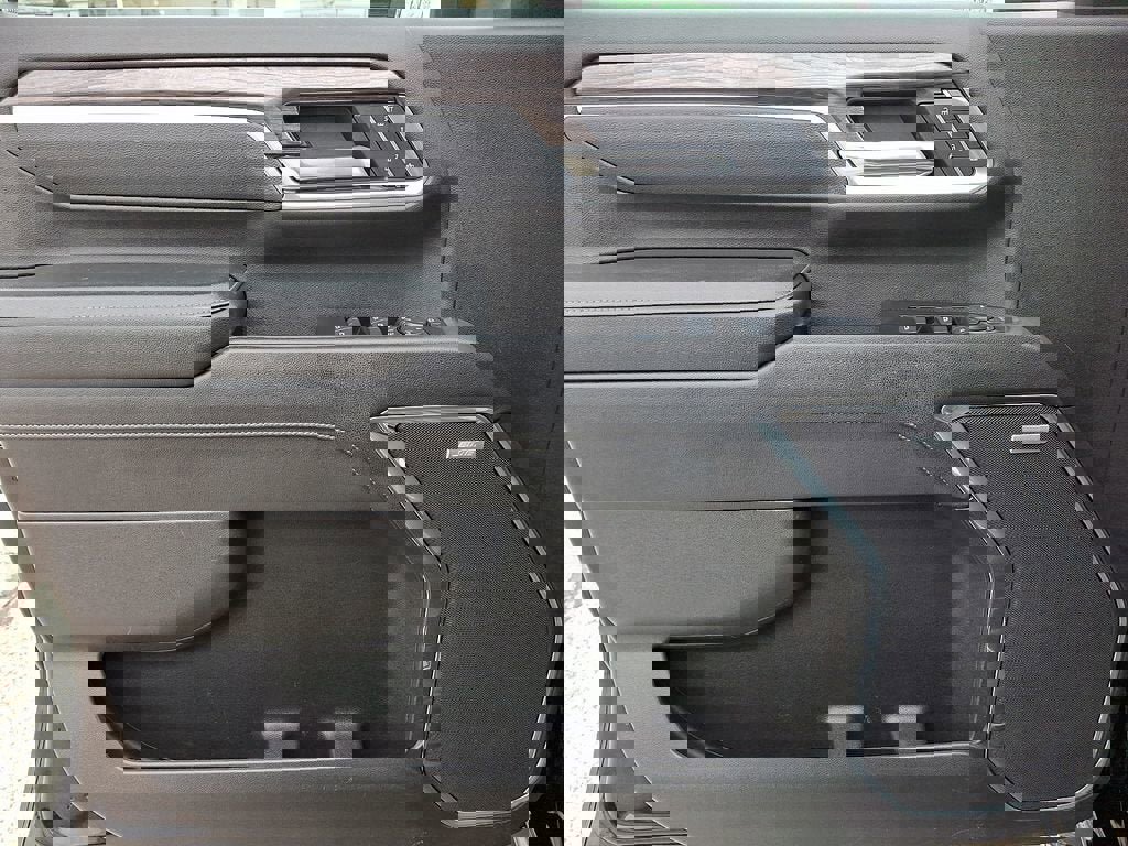 Certified 2025 Chevrolet Silverado 2500 LTZ w/ LTZ Convenience Package image 14