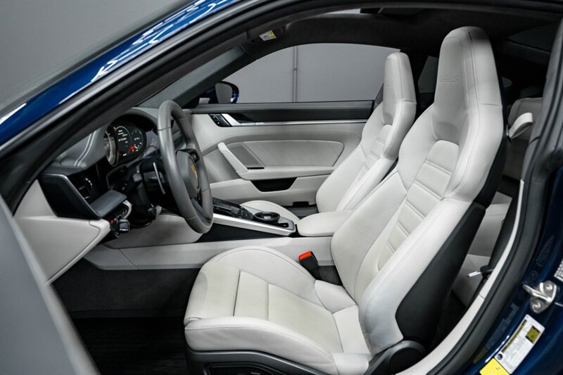 Used 2021 Porsche 911 Turbo AWD/4WD image 17