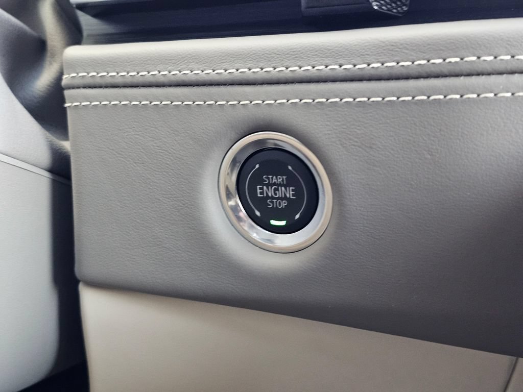 New 2026 Cadillac Escalade Platinum Sport AWD/4WD image 36