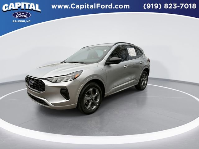 Used 2023 Ford Escape ST-Line w/ Tech Pack #1 image 4