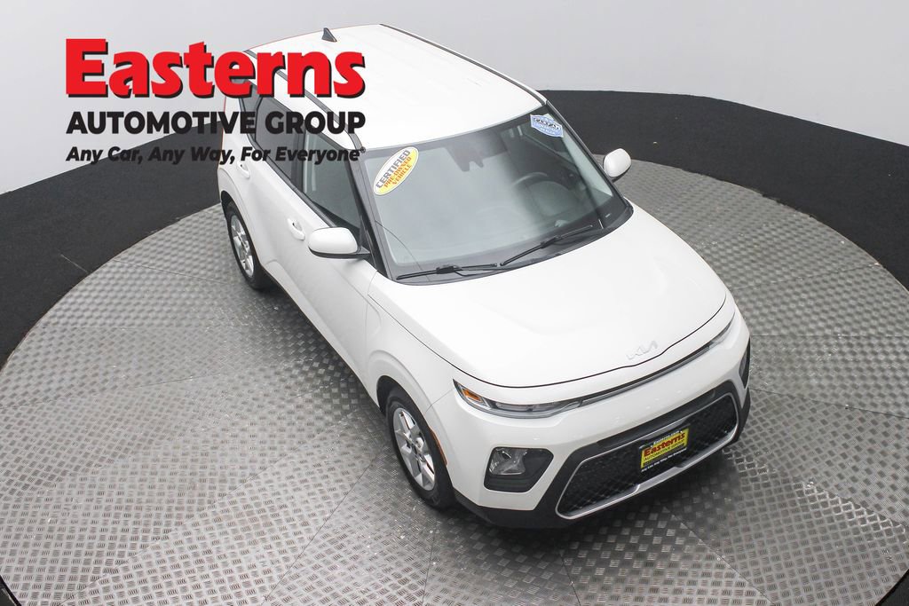 Used 2022 Kia Soul LX w/ Technology Package image 3