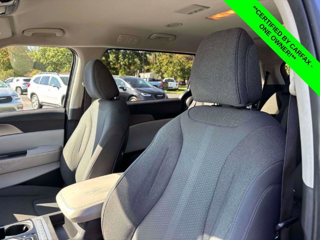 Used 2022 Kia Carnival LX FWD image 8