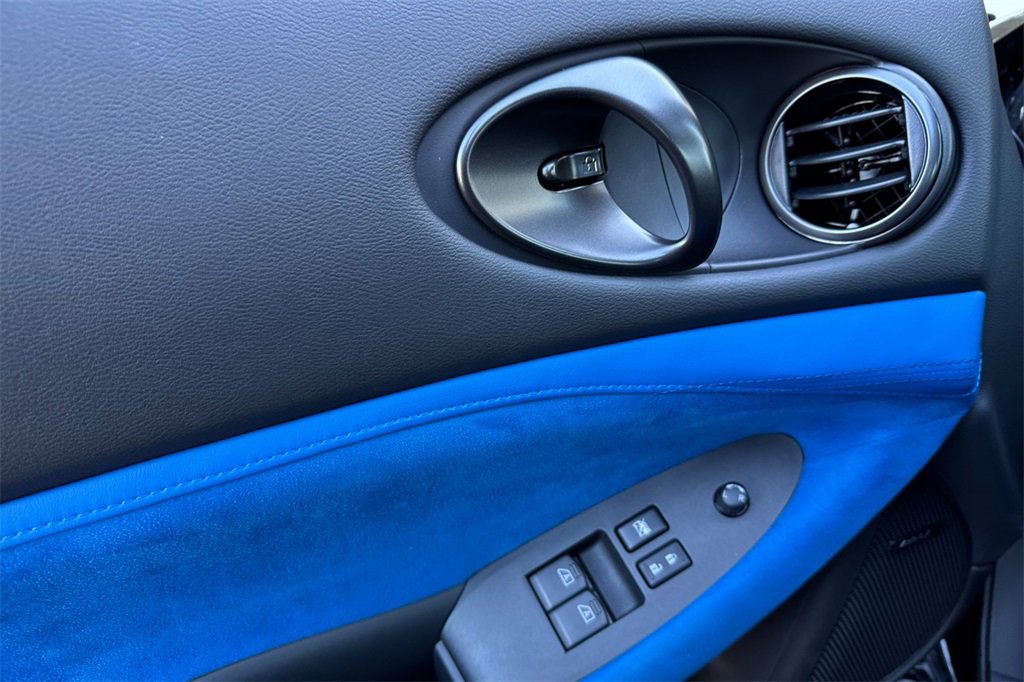 Used 2024 Nissan Z Performance w/ Floor Mat Package image 11