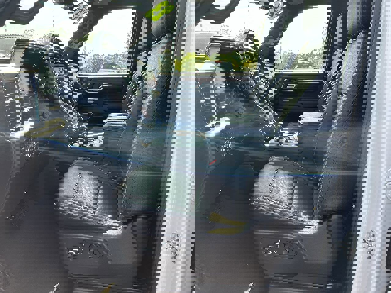 Used 2023 GMC Sierra 1500 Denali w/ Technology Package image 25