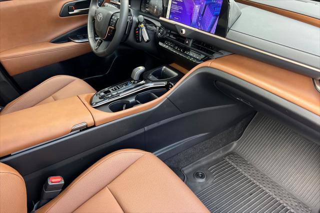 Certified 2025 Toyota Crown Signia w/ Advanced Technology Package image 17