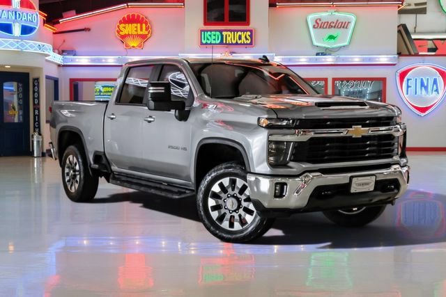 Used 2024 Chevrolet Silverado 2500 LT
