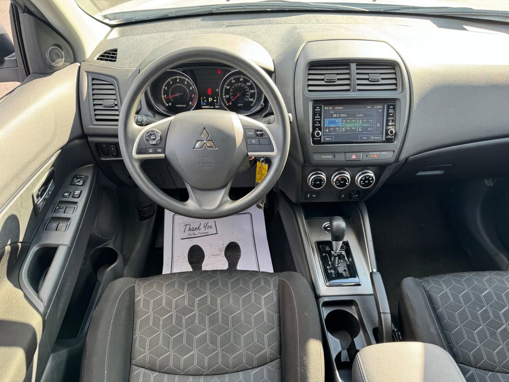 Used 2025 Mitsubishi Outlander Sport AWD image 16