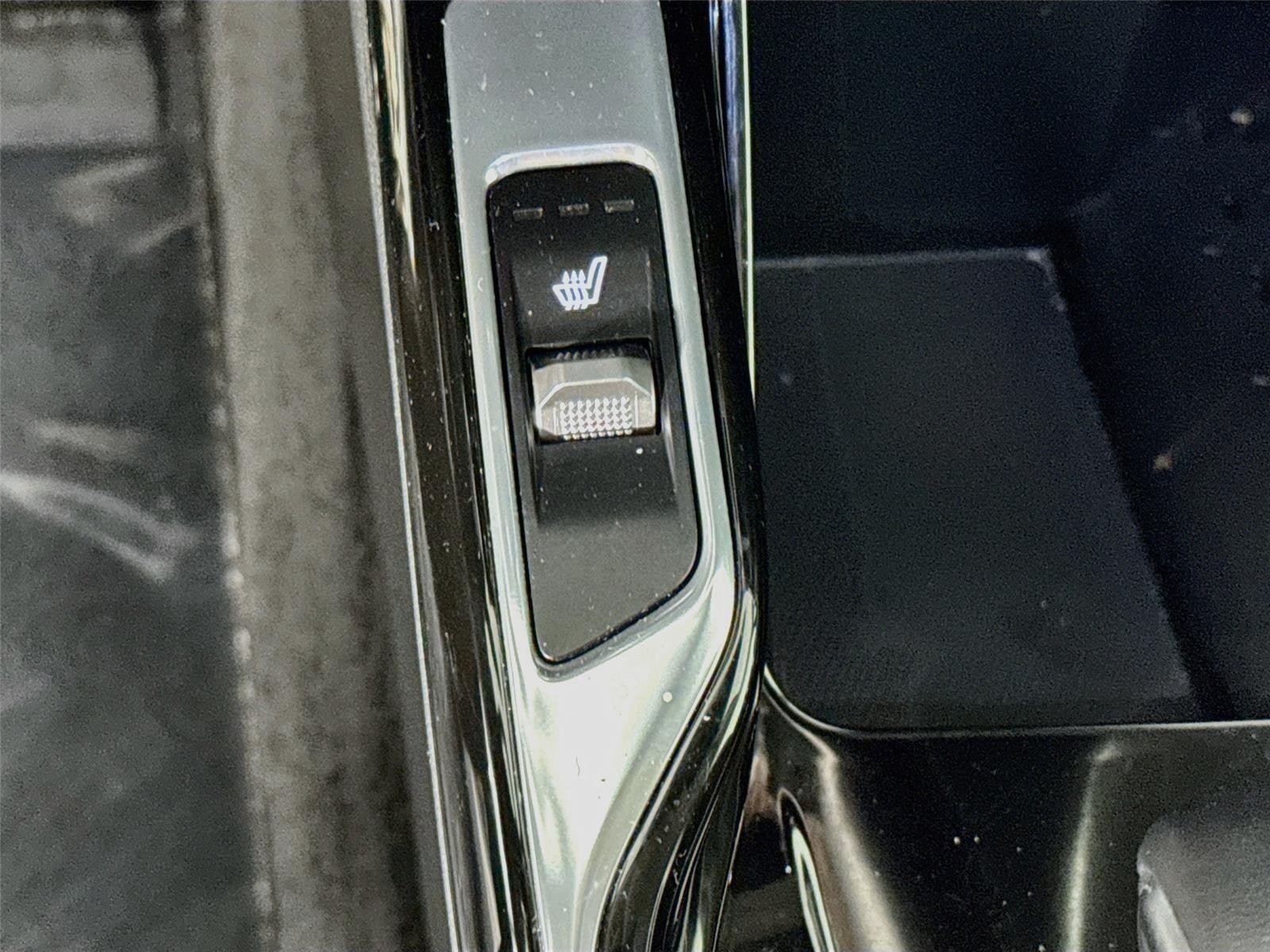 Certified 2023 Kia Sorento SX FWD image 22