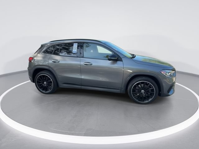 Used 2023 Mercedes-Benz GLA 250 w/ AMG Line Exterior image 9
