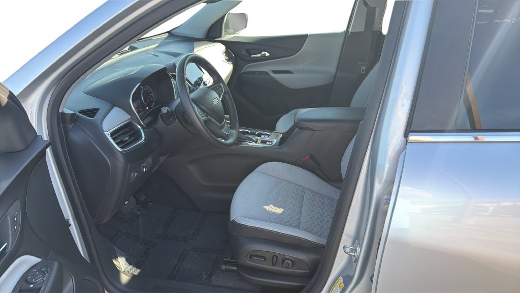 Used 2022 Chevrolet Equinox LT AWD/4WD image 18