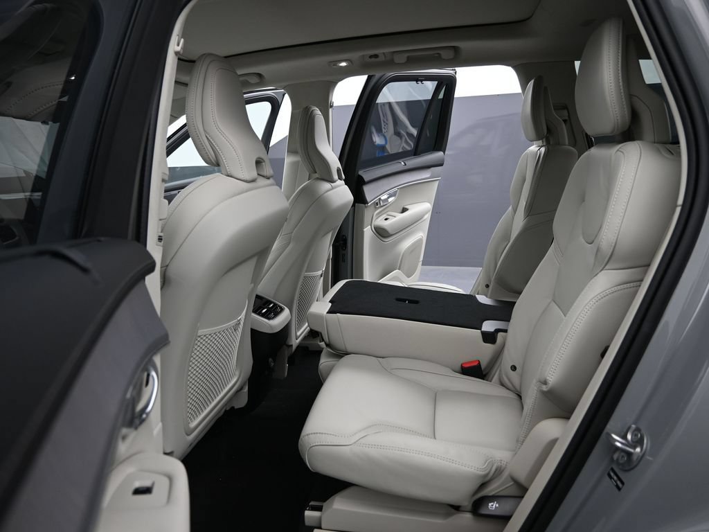 New 2026 Volvo XC90 B6 Ultra w/ Lounge Package AWD/4WD image 21