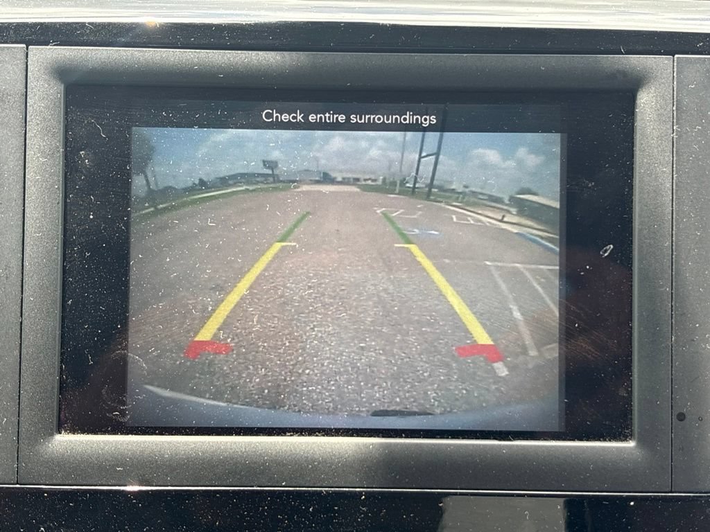 Used 2020 Chrysler Voyager Lxi FWD image 16