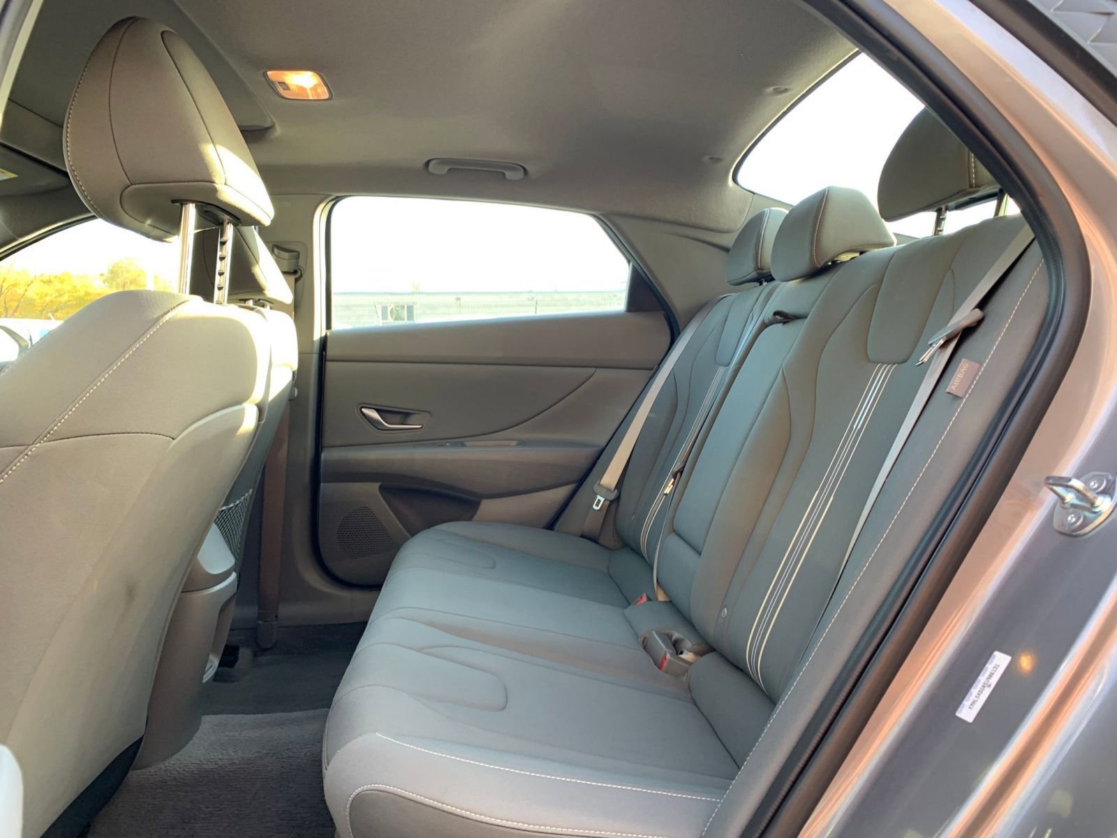 Used 2025 Hyundai Elantra SEL image 23