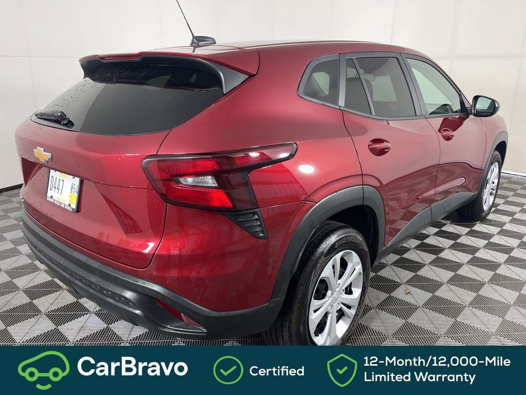 Certified 2025 Chevrolet Trax LS image 3