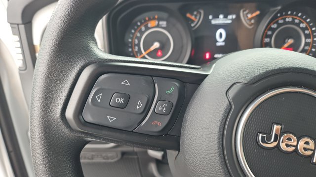 Used 2025 Jeep Wrangler Sport AWD/4WD image 24