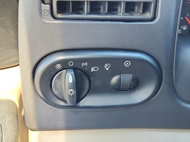 Used 2005 Ford Excursion Eddie Bauer image 27