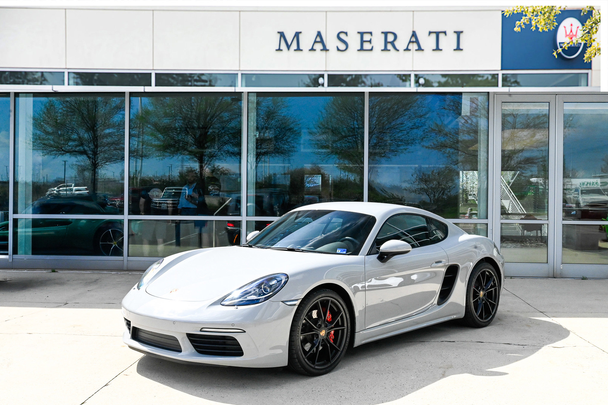 Used 2019 Porsche 718 Cayman S image 1