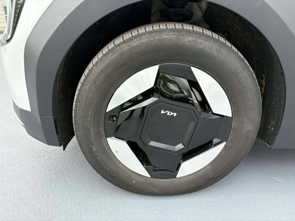 Certified 2024 Kia EV9 Wind AWD/4WD image 46