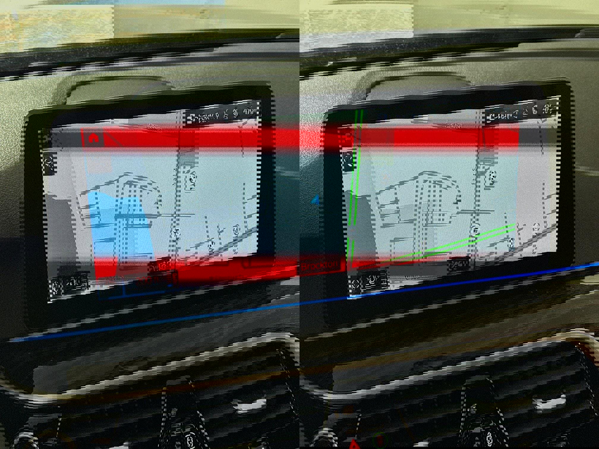 Used 2023 BMW 530e xDrive w/ Premium Package image 2