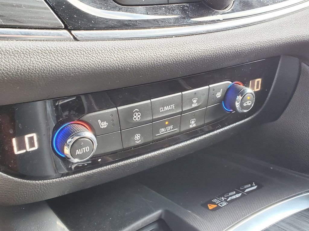 Used 2024 Buick Enclave Essence w/ Sport Touring Edition image 22