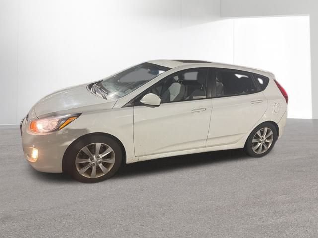 Used 2012 Hyundai Accent SE image 4