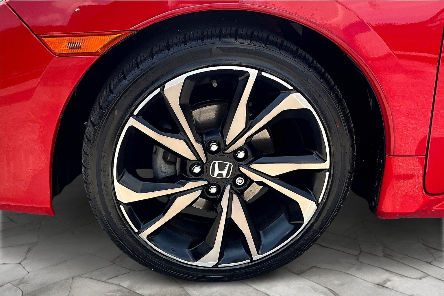 Used 2019 Honda Civic Sport image 9