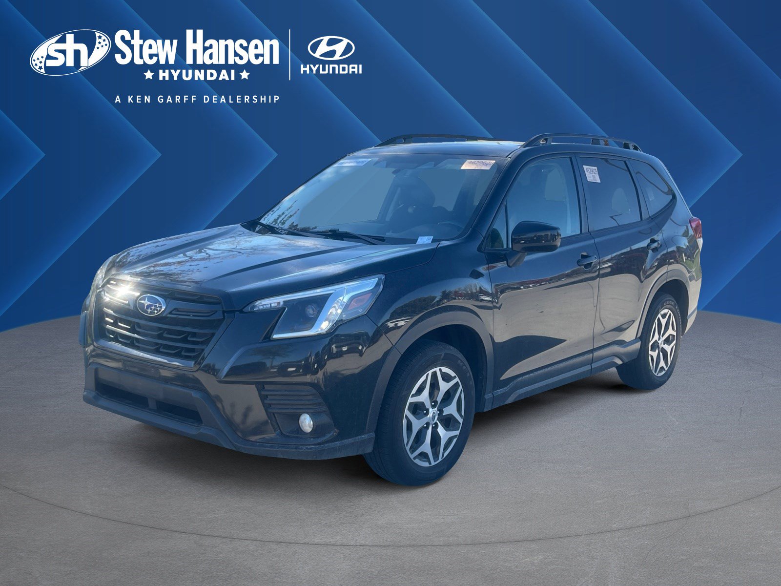 Used 2022 Subaru Forester Premium image 1