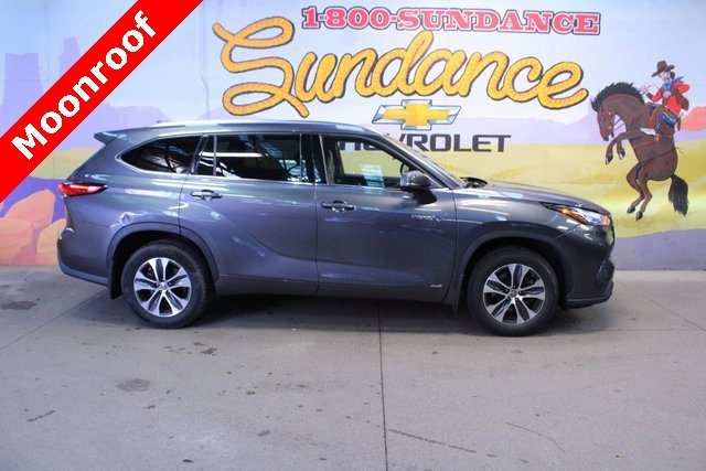 Used 2020 Toyota Highlander XLE