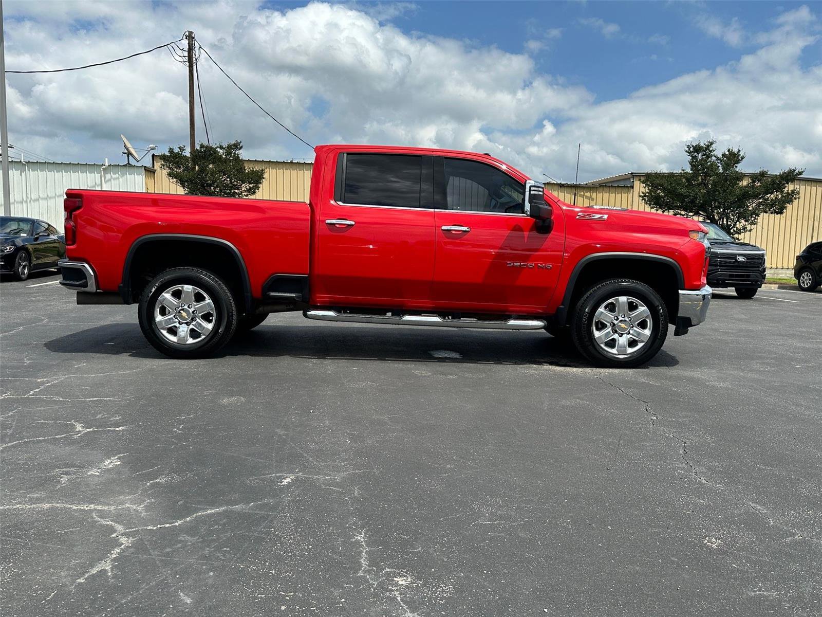 Used 2023 Chevrolet Silverado 3500 LTZ w/ LTZ Premium Package AWD/4WD image 5