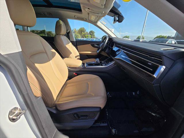 Used 2023 Audi Q8 Premium w/ Convenience Package AWD/4WD image 11