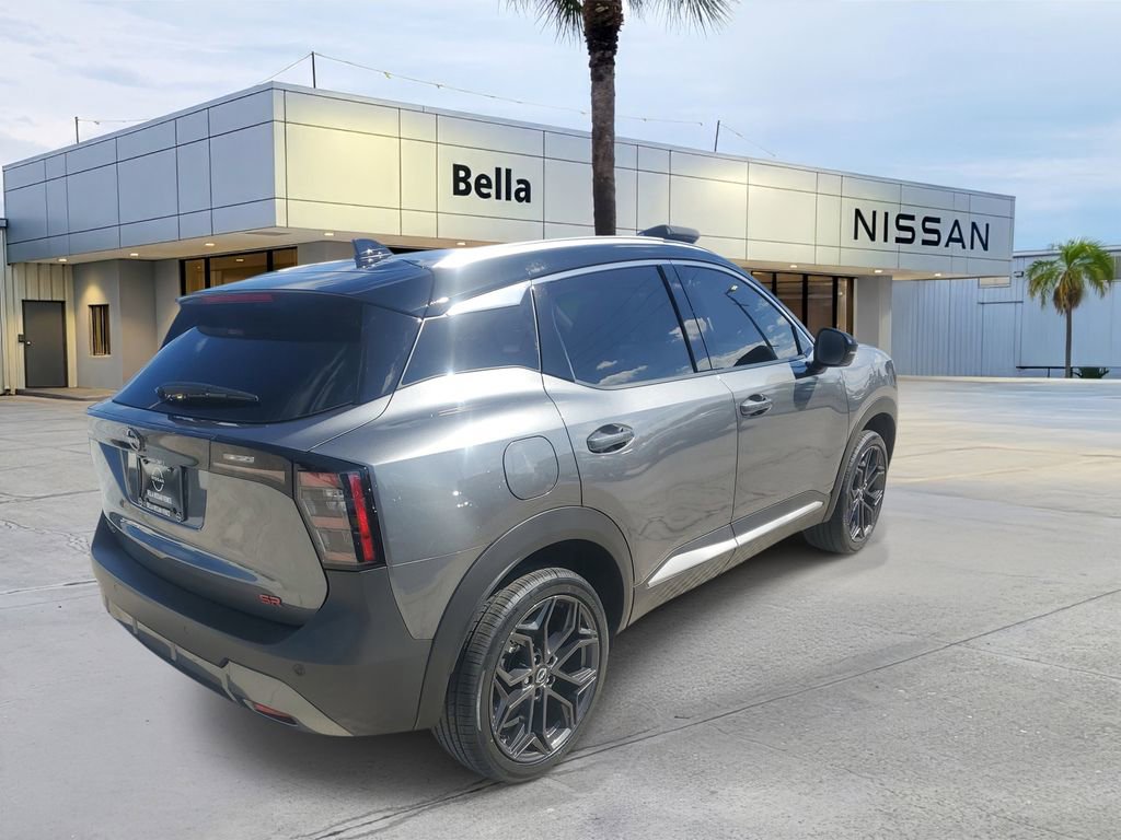 Used 2025 Nissan Kicks SR FWD image 7