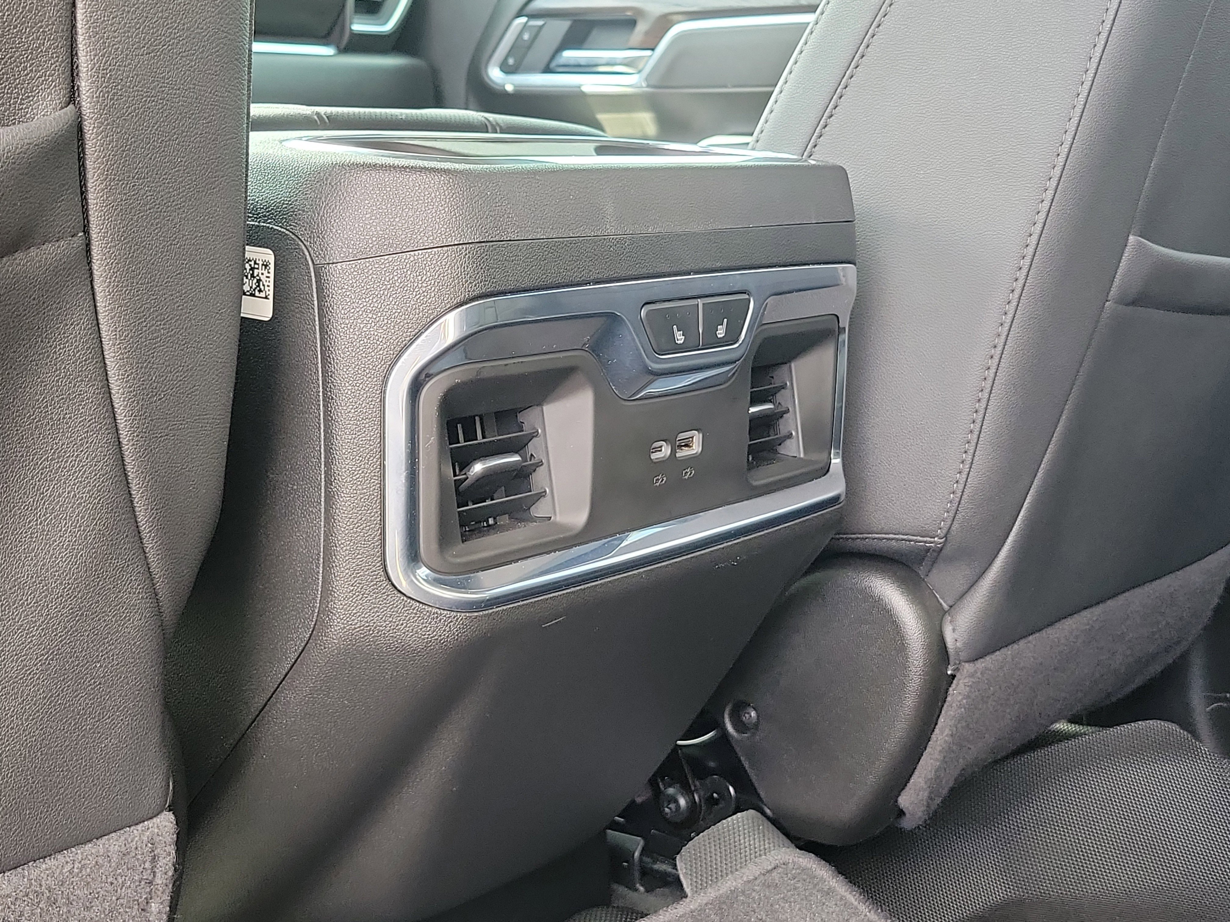 Used 2025 GMC Sierra 2500 SLT w/ SLT Premium Package image 14