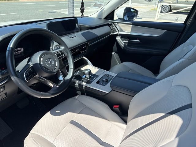 Used 2024 MAZDA CX-90 Plug-In Hybrid w/ Premium Pkg AWD/4WD image 4