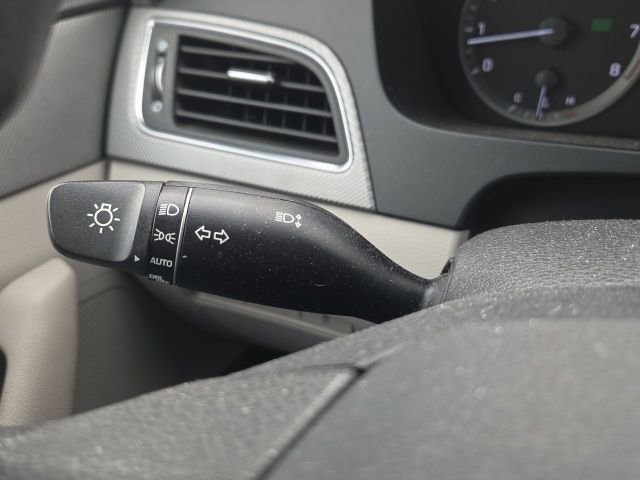 Used 2016 Hyundai Sonata SE FWD image 36