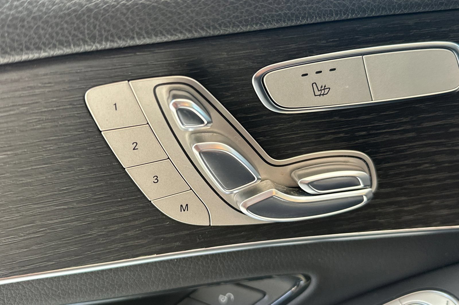 Certified 2021 Mercedes-Benz C 300 Sedan w/ Parking Assistance Package image 15