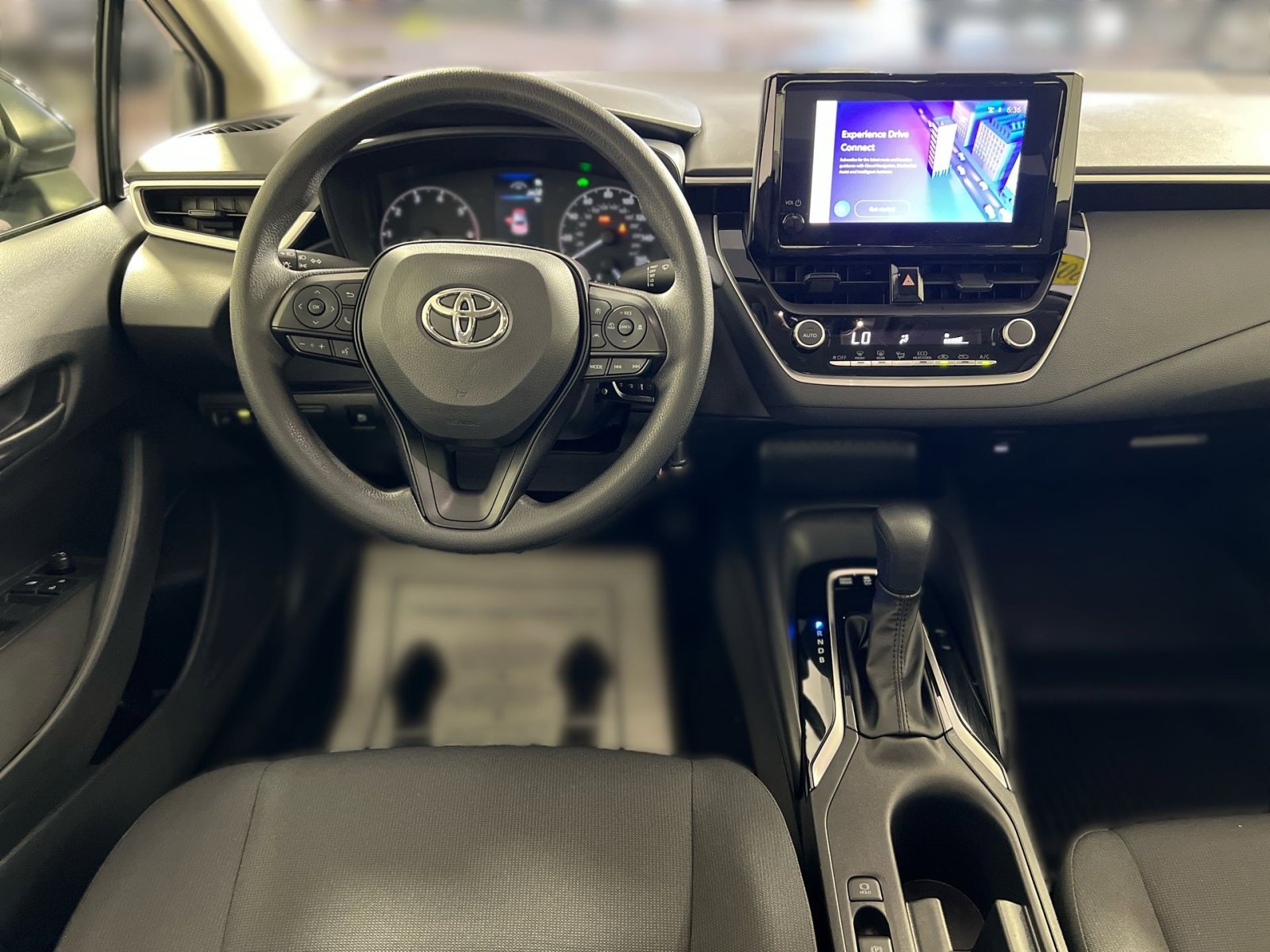 Used 2025 Toyota Corolla LE image 23