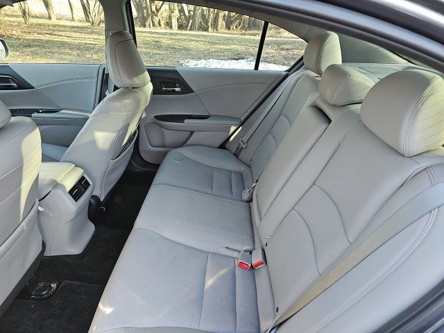 Used 2015 Honda Accord EX-L image 18