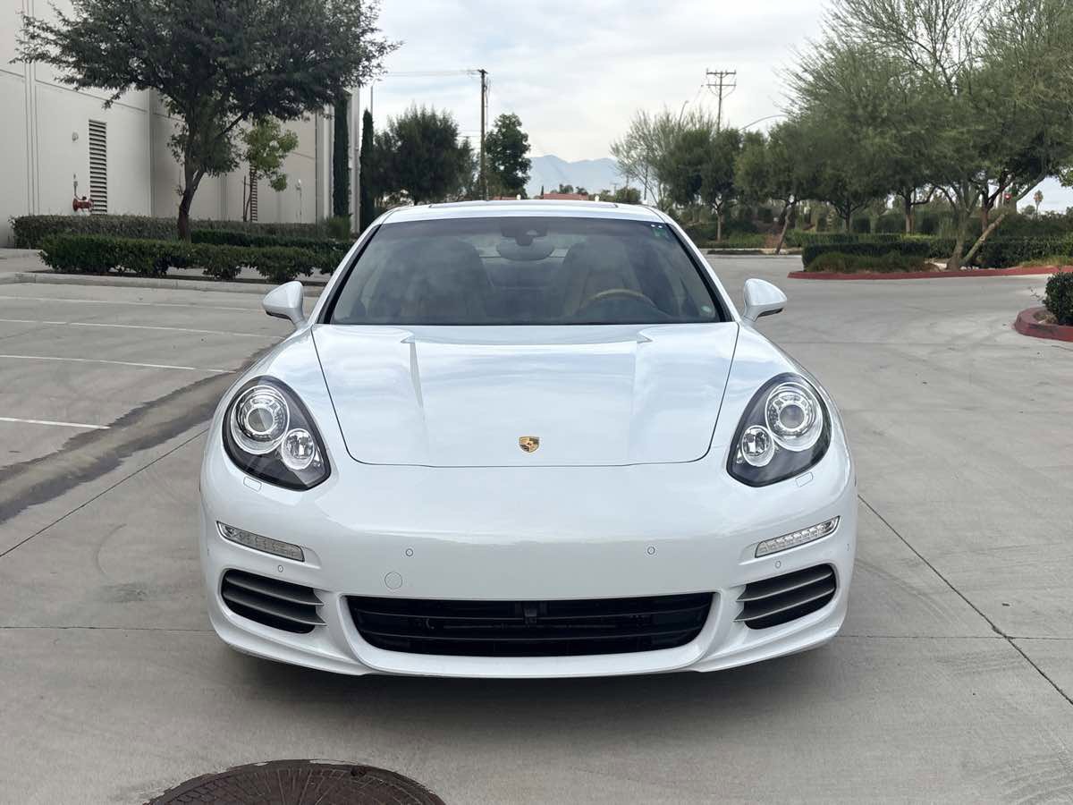 Used 2016 Porsche Panamera 4 Edition image 8