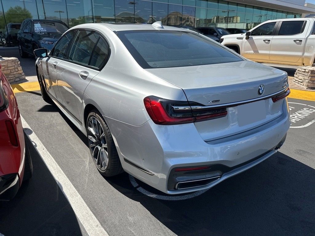 Used 2020 BMW 750i xDrive w/ Executive Package AWD/4WD image 4