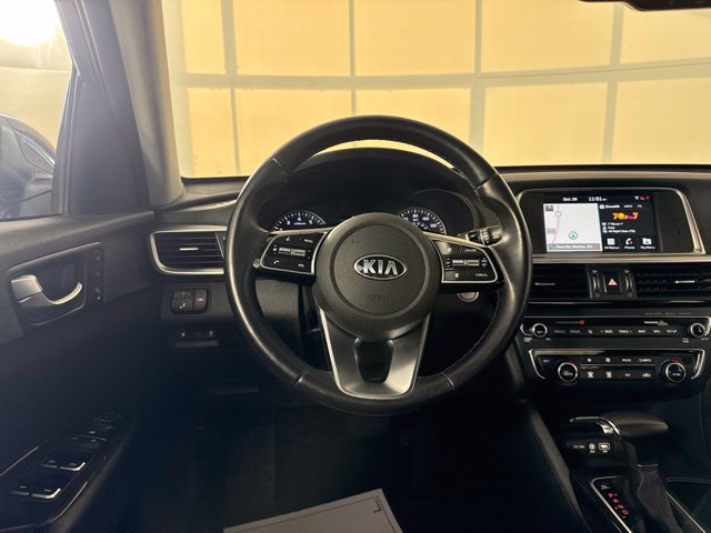 Used 2020 Kia Optima Premium FWD image 29