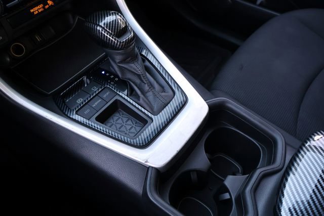 Used 2021 Toyota RAV4 LE image 29